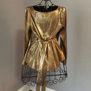 Metallic Gold Jennifer Lopez Statement Top